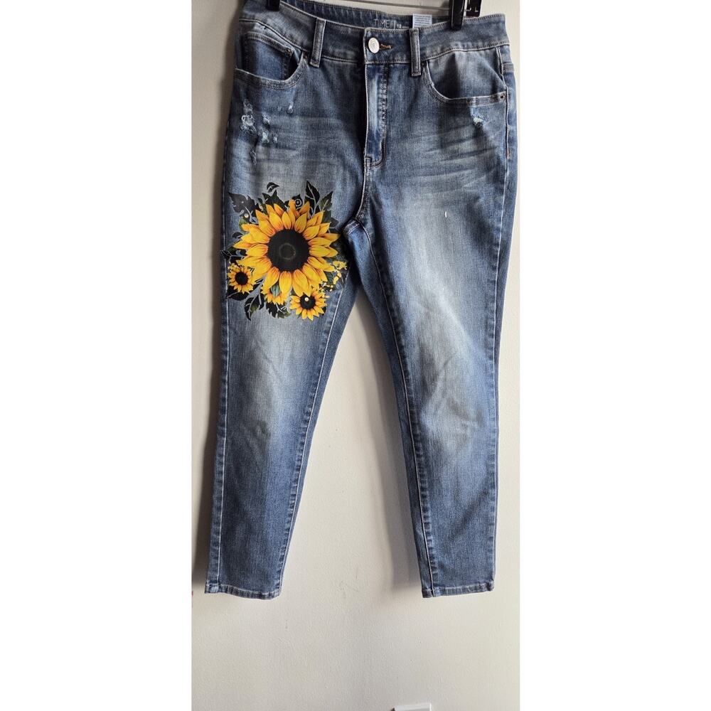 High Rise Skinny Blue Jeans Sunflower Themed. Sexy Romantic Cottagecore 12 - Picture 3 of 12